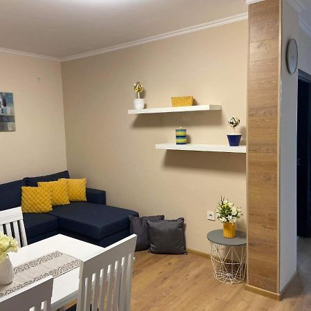 Flowers Garden Apartment 벨리코 터르노보 외부 사진